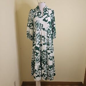 Chic Green and White Paisley Long Sleeve Dress